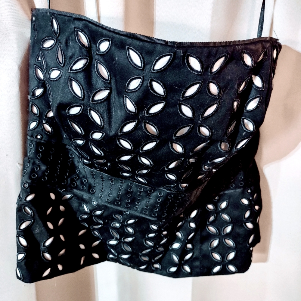 WHBM Strapless Black White Cutout Sleeveless Tube Blouse Sz 6 NWT